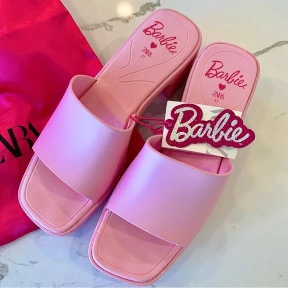 Barbie x ZARA Pink Rubber Slides Heeled Sandals - Picture 4 of 11